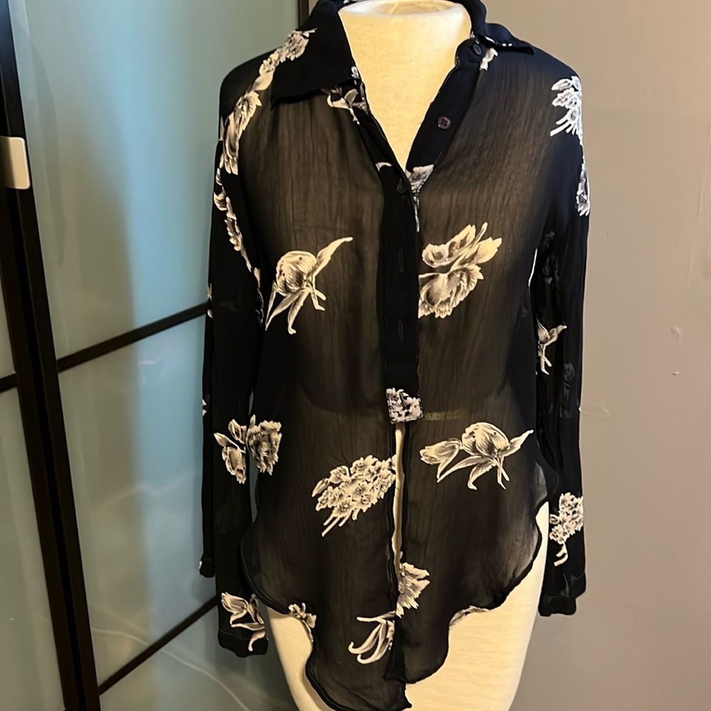 Navy floral blouse size large